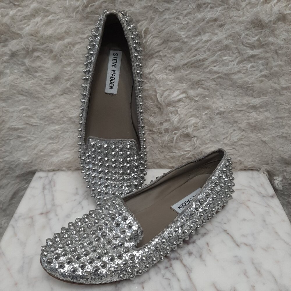 Steve Madden Women's Silver Studlly Spiked Studded Glitter Loafers Size US 7.5